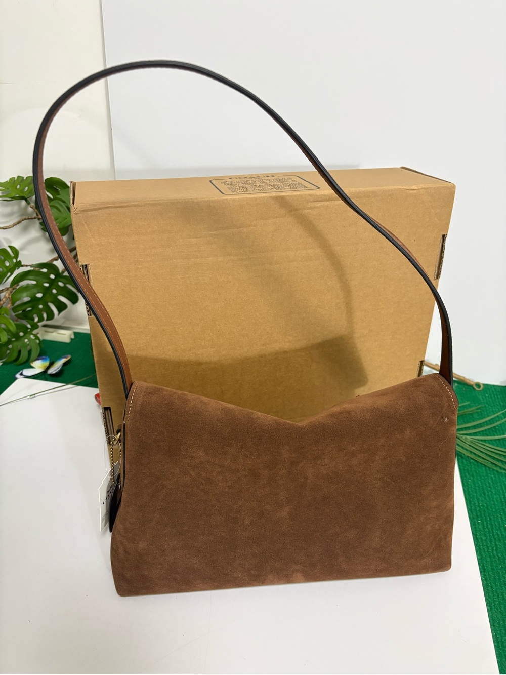 Coach Brown Suede Shoulder Bag with Gold Logo - Picture 6 of 7